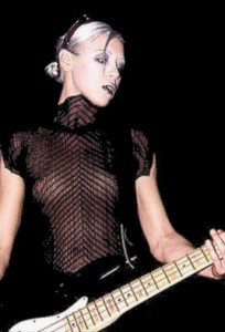 ex-bajista-de-smashing-pumpkins-arrestada