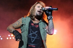 vince-neil-deja-motley-crue