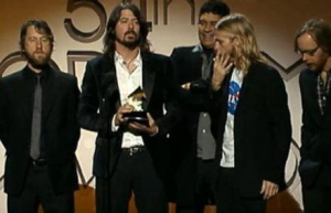 adele-foo-fighters-y-bon-iver-los-grandes-triunfadores-de-los-grammy-