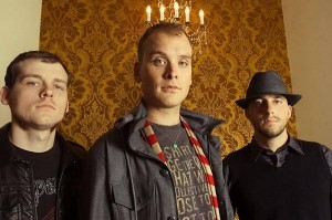 alkaline-trio-entro-a-estudio-con-el-baterista-de-descendents-bill-stevenson
