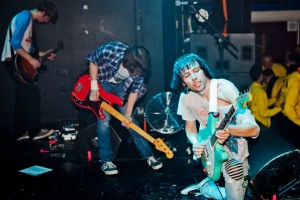 payola-la-primera-coleccin-de-singles-de-the-cribs