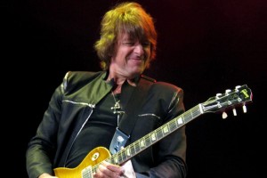richie-sambora-deja-temporalmente-a-bon-jovi