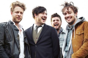 hospitalizan-a-ted-dwane-bajista-de-mumford--sons-por-un-cogulo-en-el-cerebro