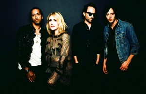 ve-aqu-el-detrs-de-cmaras-del-video-synthetica-de-metric