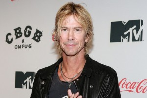 oficialmente-duff-mckagan-ser-el-bajista-de-guns-n-roses-en-cinco-conciertos