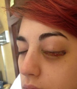 bajista-de-eyes-set-to-kill-sale-del-hospital