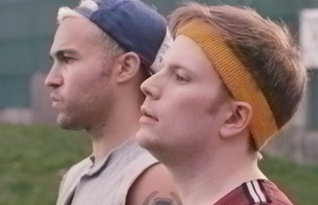 disfruta-este-divertido-video-de-fall-out-boy-irresistible