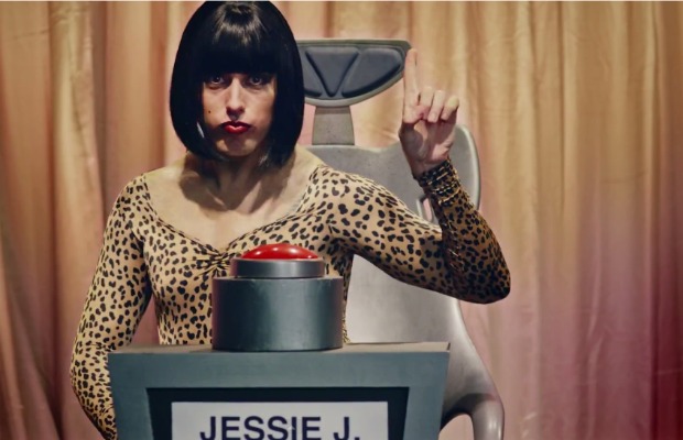 checa-el-divertido-video-de-falling-in-reverse--just-like-you