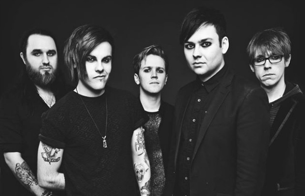 ve-aqu-a-fearless-vampire-killers-en-el-detrs-de-cmaras-de-su-video-maeby
