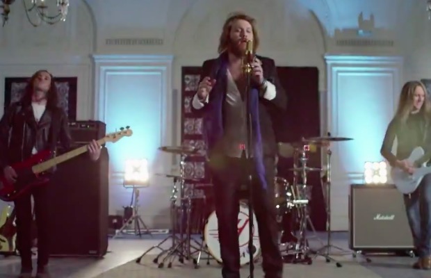escucha-el-nuevo-sencillo-de-we-are-harlot-never-turn-back