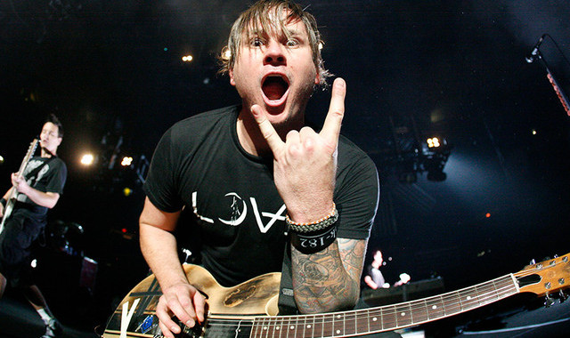 mark-hoppus-de-blink182-niega-las-declaraciones-de-su-ex-compaero-de-banda-tom-delonge-de-haber-tenido-una-reunin-con-l-noticias-sin-categoria