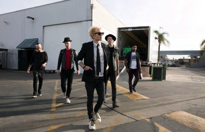 sum-41-invita-a-sus-fans-a-participar-en-el-vdeo-de-goddamn-im-dead-again-noticias-sin-categoria