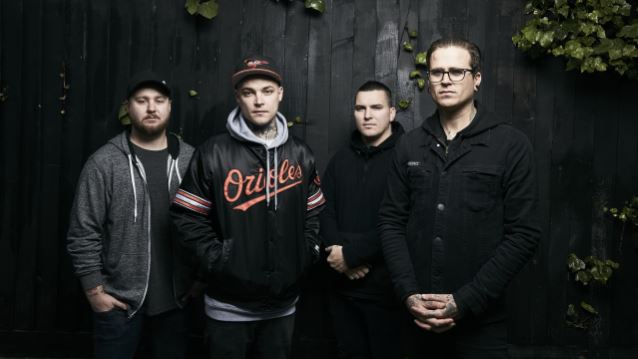 the-amity-affliction-estrena-video-de-fight-my-regret-noticias-sin-categoria