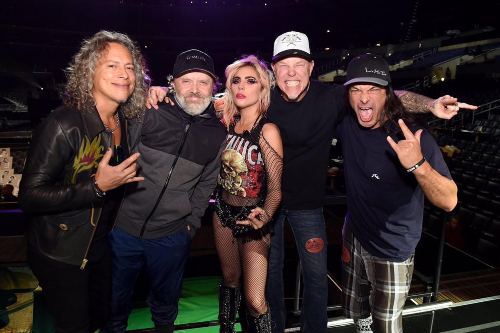 ve-a-metallica-tocar-moth-into-flame-con-lady-gaga-en-los-grammys-noticias-sin-categoria