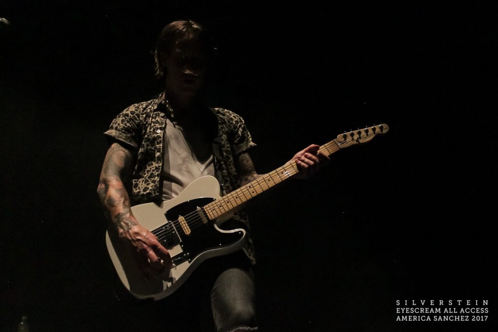 silverstein-en-el-plaza-condesa-fotos