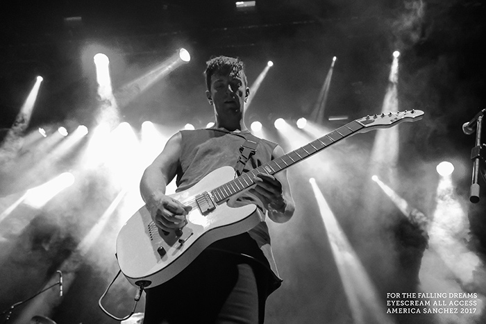 silverstein-the-word-alive-y-for-the-fallen-dreams-despertaron-al-emo-que-llevamos-dentro-noticias-resenas-sin-categoria