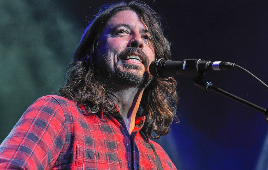 foo-fighters-explican-el-significado-detrs-de-concrete-and-gold-noticias-sin-categoria