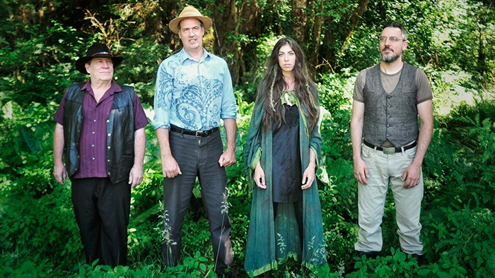 giants-in-the-trees-la-nueva-banda-de-kris-novoselic-noticias-sin-categoria