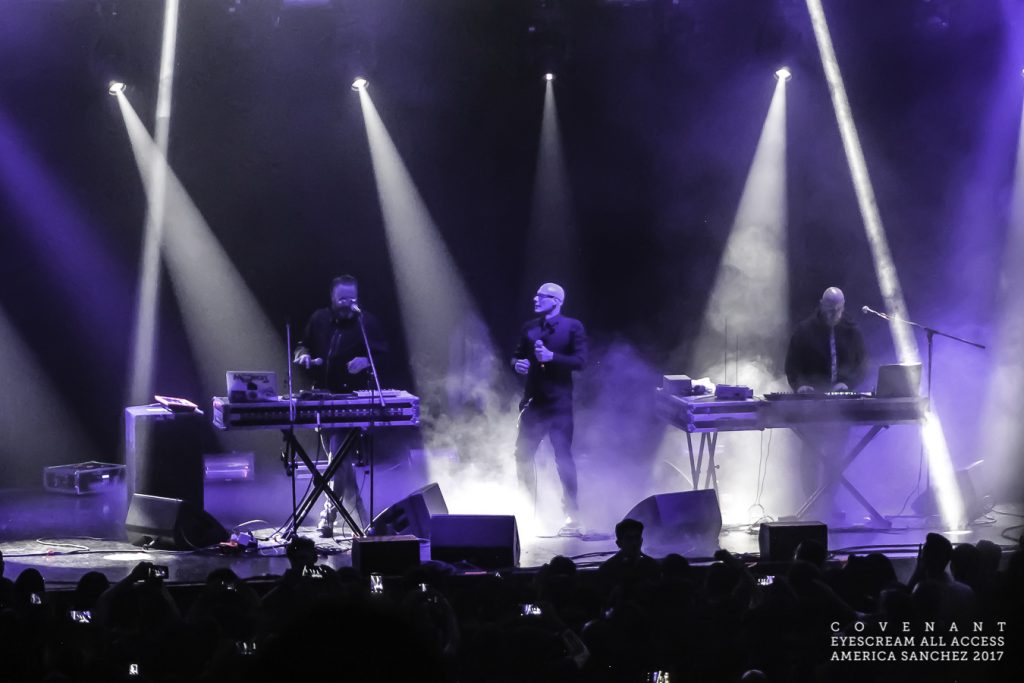 covenant-y-aesthetic-perfection-en-el-plaza-fotos-resenas-sin-categoria