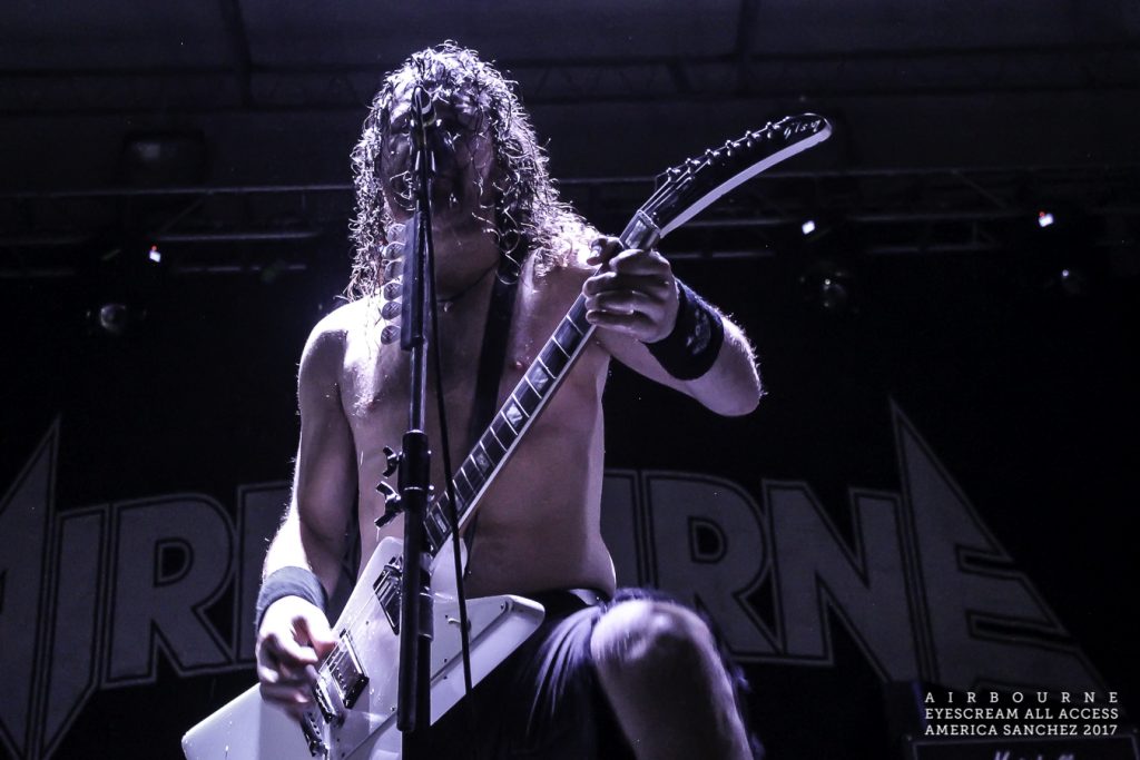 airbourne-puso-la-adrenalina-al-mximo-en-su-primer-concierto-en-mxico-resenas-sin-categoria