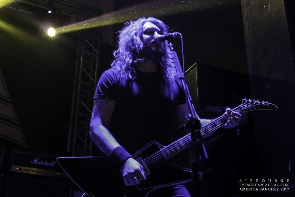 airbourne-puso-la-adrenalina-al-mximo-en-su-primer-concierto-en-mxico-resenas-sin-categoria