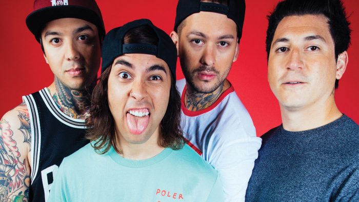 pierce-the-veil-saca-una-playera-para-las-vctimas-del-huracn-harvey-noticias-sin-categoria
