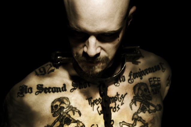 shining-estrena-nuevo-sencillo-gylenne-portarnas-bro-noticias-sin-categoria