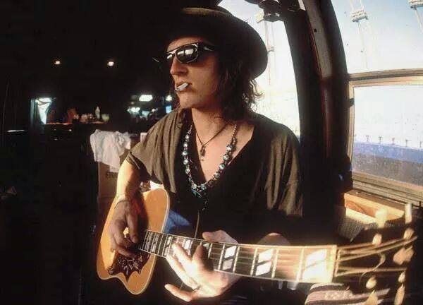 izzy stradlin