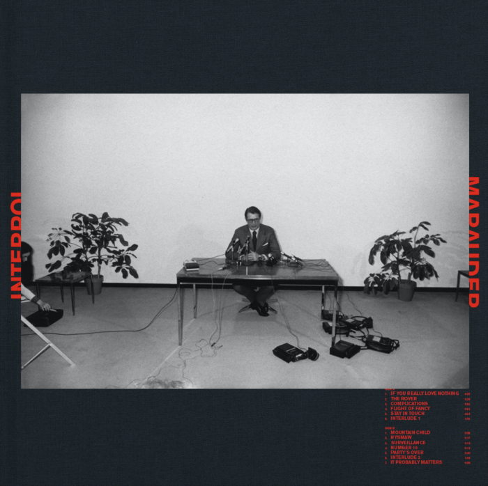 interpol-presenta-the-rover-video-dirigido-por-gerardo-naranjo-de-narcos-noticias-sin-categoria