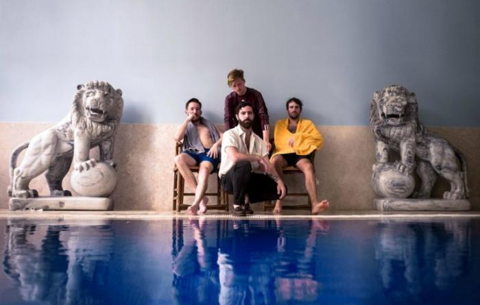 foals-habla-de-lo-que-hay-detrs-de-su-cancin-exits-noticias-sin-categoria