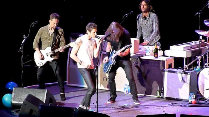 foo-fighters-cancela-su-gira-por-lesin-de-uno-de-sus-miembros-noticias-sin-categoria