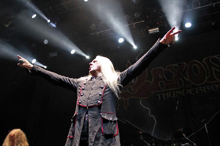 saxon-en-concierto-40-aos-de-heavy-metal-noticias-resenas-sin-categoria