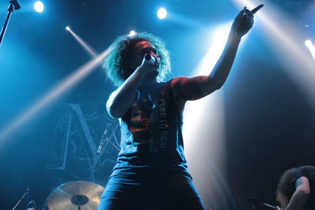 periphery-y-monuments-llenaron-de-progresivo-el-plaza-noticias-resenas-sin-categoria