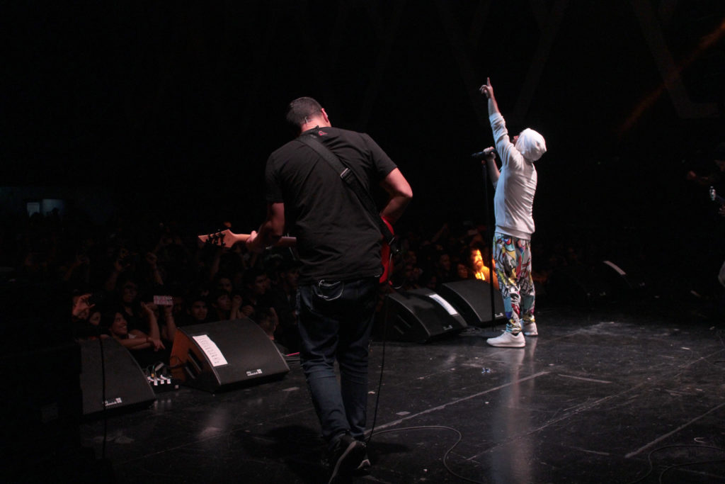 periphery-y-monuments-llenaron-de-progresivo-el-plaza-noticias-resenas-sin-categoria