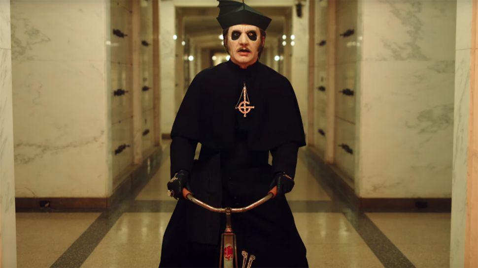 ghost-rinde-tributo-a-the-shining-de-stanley-kubrick-noticias-sin-categoria