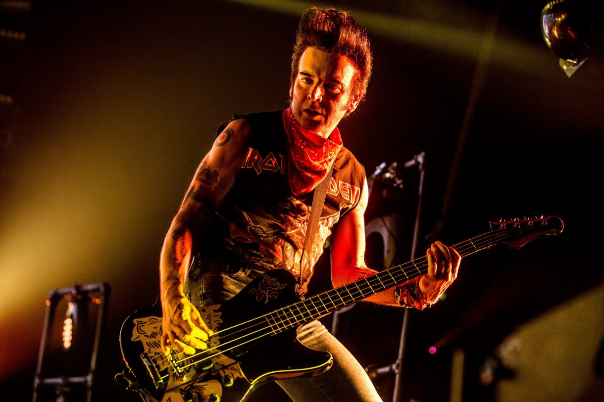 simon-gallup-dej-the-cure-en-jap-n-y-su-lugar-fue-tomado-por-su-hijo