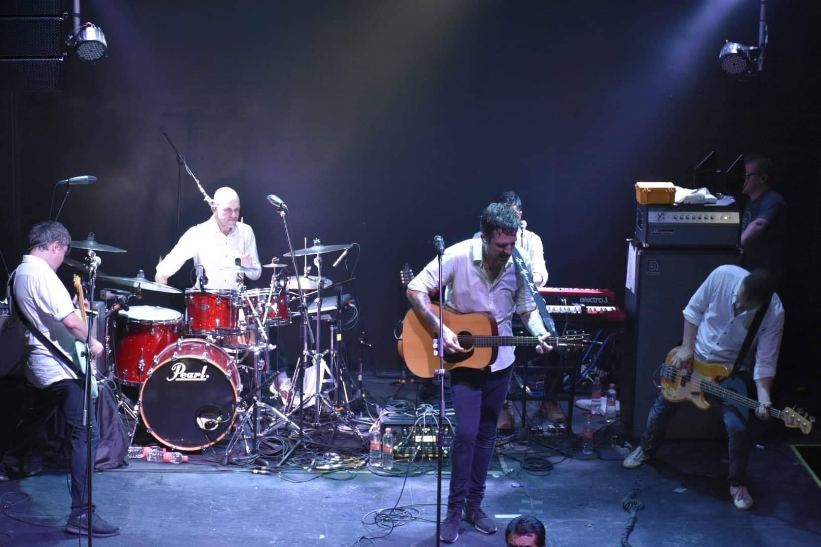 uno-noche-de-gozo-con-frank-turner--the-sleeping-souls-en-el-foro-indie-rocks-noticias-resenas-sin-categoria