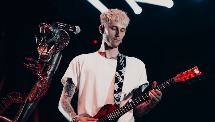 machine-gun-kelly-suelta-su-primer-sencillo-de-rock-why-are-you-here-noticias-sin-categoria