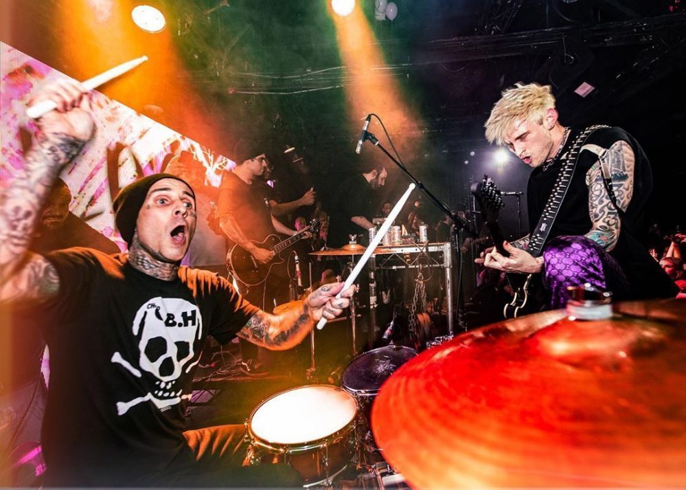 machine-gun-kelly-y-travis-barker-blink182-hacen-cover-a-rage-against-the-machine-noticias-sin-categoria