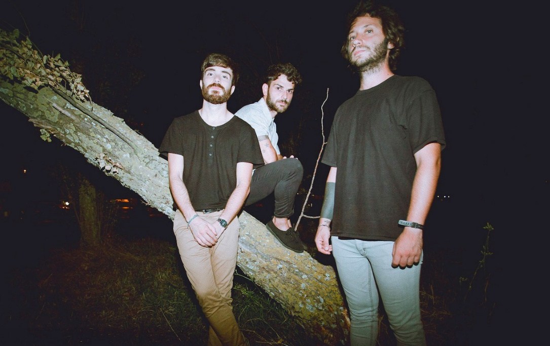 soviet-soviet-estrena-change-with-the-sun-y-anuncia-nuevo-disco-noticias-sin-categoria
