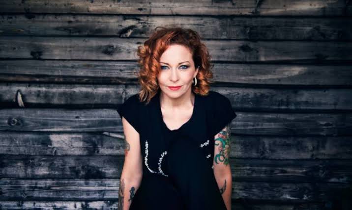 anneke-van-giersbergen-revela-arte-y-tracklist-de-su-nuevo-lbum-sin-categoria