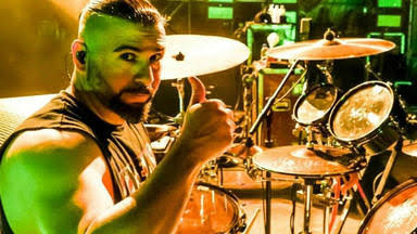 john-dolmayan-de-system-of-a-down-critica-a-los-alborotadores-del-capitolio-de-usa-noticias-sin-categoria