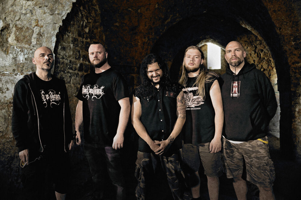 blood-red-throne-estrena-lbum-y-video-para-transparent-existence-noticias-sin-categoria