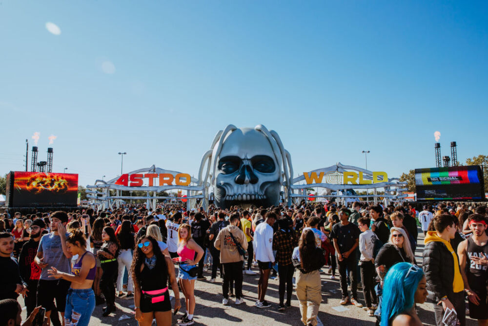 ocho-muertos-por-estampida-humana-en-el-astroworld-festival-noticias-sin-categoria