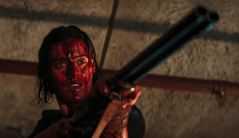 evil-dead-el-despertar-nunca-vers-un-rayador-de-queso-igual-cine-cine-tv-noticias-sin-categoria