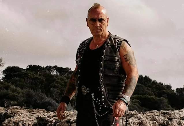 el-guitarrista-original-de-venom-jeff-mantas-dunn-sufri-un-segundo-ataque-al-corazn-noticias-sin-categoria