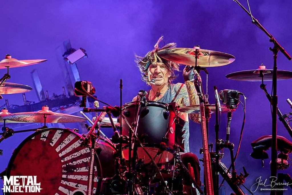 tribunal-desestima-caso-de-agresin-sexual-contra-tommy-lee-de-mtley-cre-noticias-sin-categoria
