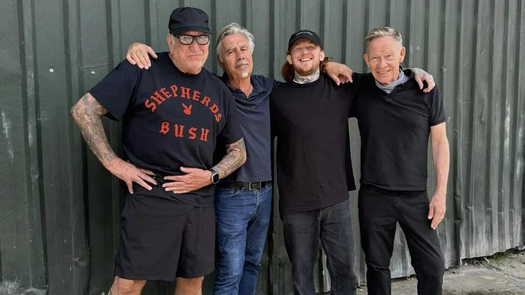 sex-pistols-tocarn-never-mind-the-bollocks-en-su-totalidad-junto-a-frank-carter-en-dos-conciertos-benficos-noticias-sin-categoria