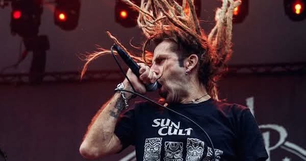 randy-blythe-recuerda-su-lucha-por-la-sobriedad-en-lamb-of-god-estaba-en-un-autobs-con-manacos-bebiendo-y-drogndose-noticias-sin-categoria