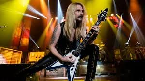 richie-faulkner-de-judas-priest-revela-secuelas-cerebrales-tras-su-aneurisma-noticias-sin-categoria